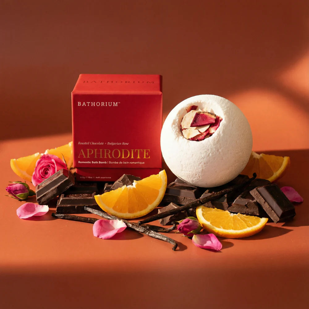 Bathorium | Aphrodite Bath Bomb - Oak + Tonic