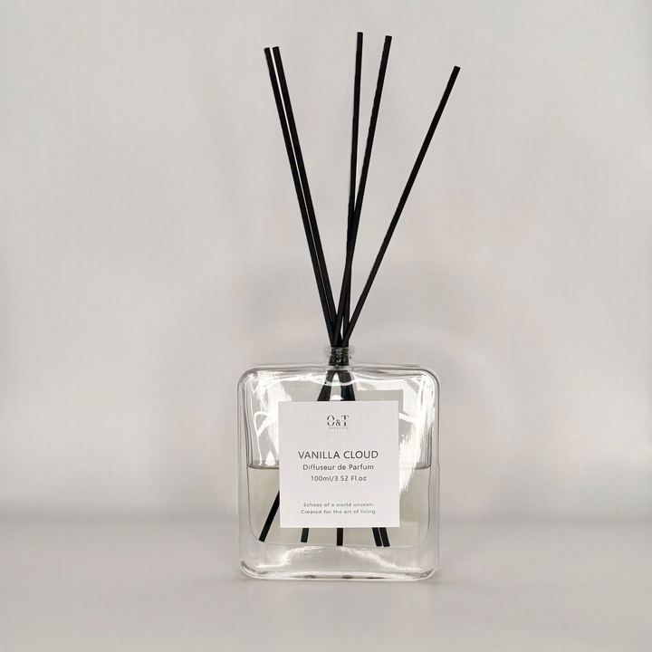 Oak & Tonic Organics | Vanilla Cloud Reed Diffuser - Oak + Tonic