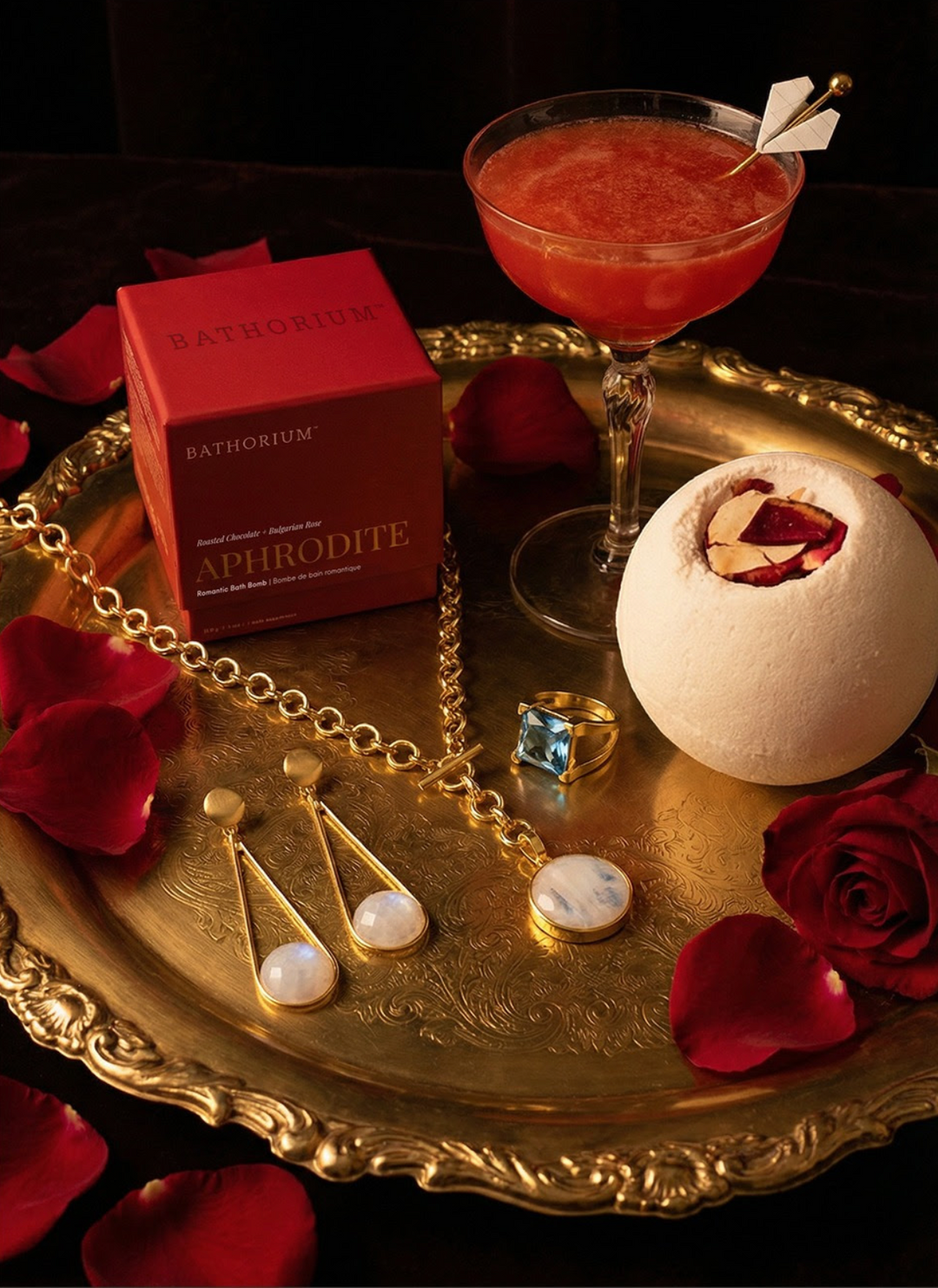 Bathorium | Aphrodite Bath Bomb - Oak + Tonic